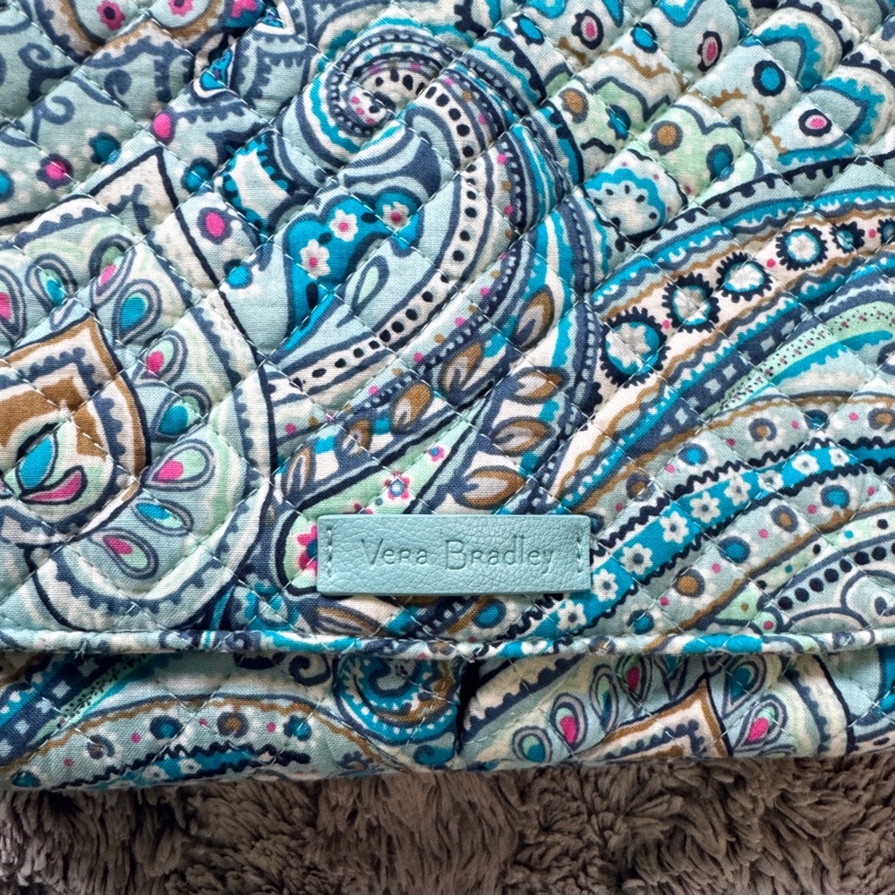 Vera Bradley Carson Daisy Dot Paisley Crossbody or Shoulder Bag - Picture 3 of 9
